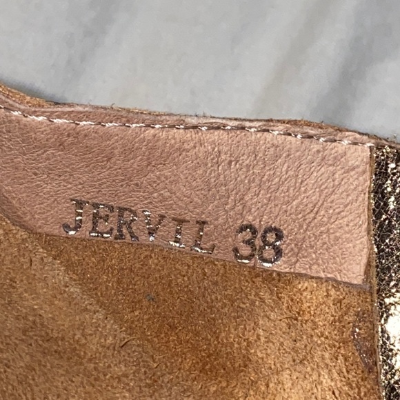 Anthropologie Silent D Peep Toe Gold Flats 38 EUC - Picture 16 of 16